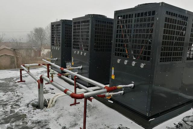 空气能热泵地暖优缺点（空气能热水器用在地暖上的优缺点）
