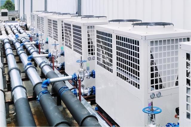 空气能热泵供地暖原理（空气源热泵与燃气地暖比较）