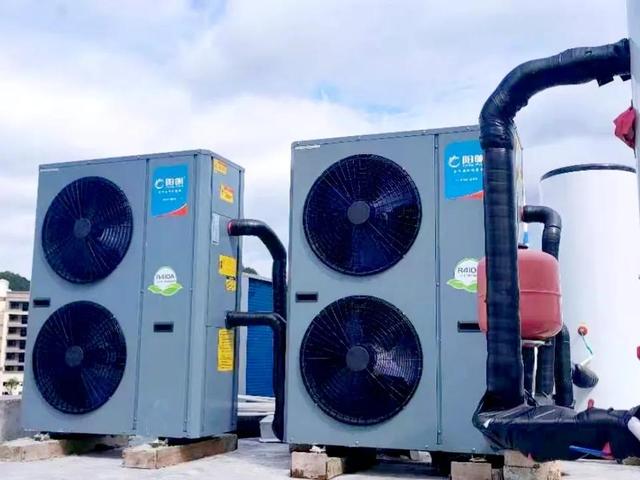 空气能热泵采暖每天消耗多少度电（空气源热泵一小时耗电量）