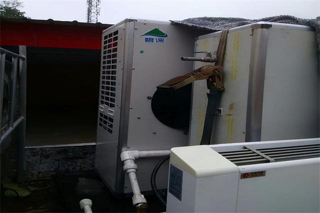 农村家用空气源热泵取暖（低温型空气能供暖）