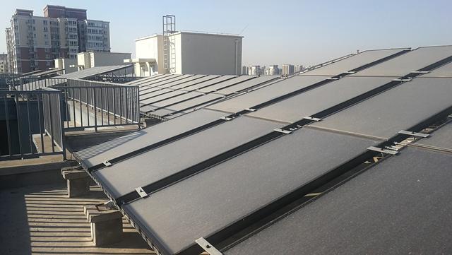 太阳能在建筑节能中的应用（太阳能热水器是人们利用太阳能的）