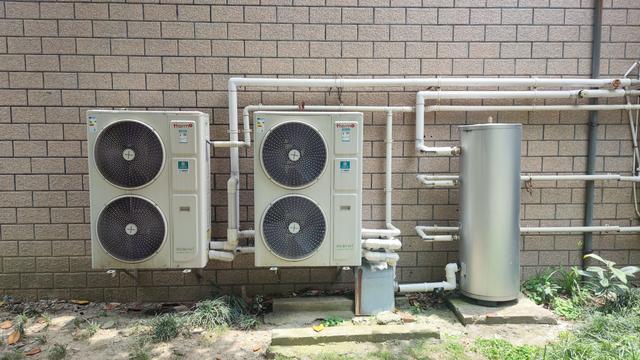 空气源热泵与中央空调哪个好（空气能热泵和空调对比）