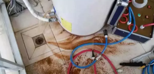 如何清洗空气能热水器